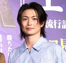 綱啓永、高橋文哉のかっこいい一言に照れ「誰も1人にしないから！」　『ブルーロック』“初出し情報”も