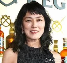 板谷由夏「なにやらご縁が繋がって娘が増えました」　新しく仲間入りした愛犬を紹介、名前も明かす