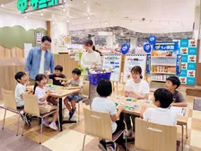 サントリー天然水「ちょ備蓄」プロジェクト、スーパー店内で親子向け体験イベント開催　食品・日用品メーカー7社と協働