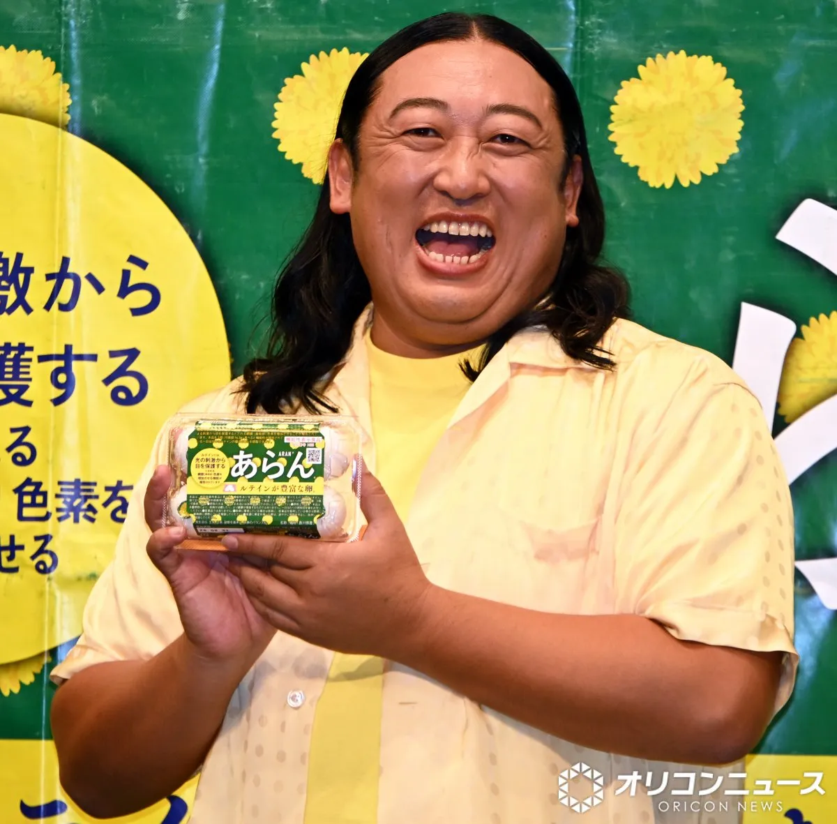 ロバート秋山、恩返しの方法はCMで「余計な小技を使っても伝わらない」　ファンは番組作りで貢献　元マネージャーが務める企業CMに登場