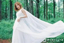 パンツスタイルのウエディング衣裳、石井杏奈が挑戦「概念を覆されるような衣裳でした」