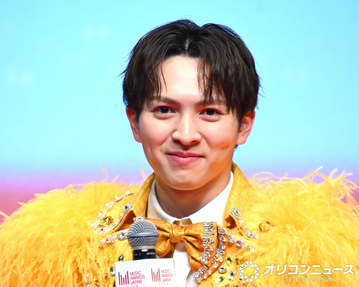 M!LK吉田仁人、フォーマルな黒スーツ×ネクタイ姿に反響　故郷・霧島市の“大使”に就任「ビジュが良すぎる」「メロすぎて気を失うかと」