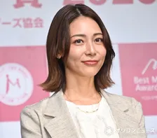 2児の母・相武紗季、子どもたちとコストコへ　「ついつい買いすぎてしまう」子ども乗せたカート押す姿を公開