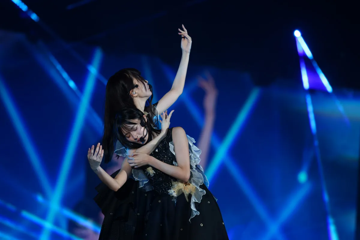 乃木坂46賀喜遥香＆遠藤さくら、”かきさく”ユニット曲でファン驚きの演出「天才的」「これは現地で観たかった」
