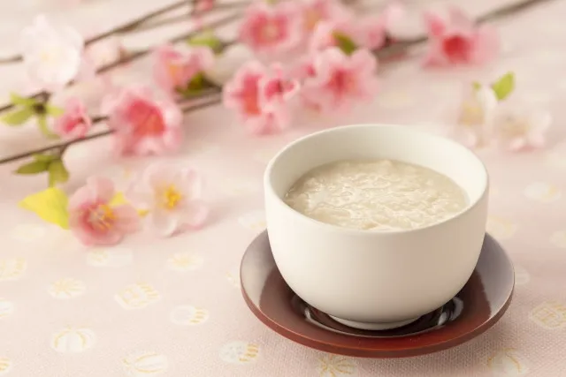 余らせた甘酒の使い道にも…混ぜるだけで調味料になる“甘酒ドレッシング”が簡単でおいしそう