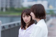 『おちたらおわり』明日海（宇垣美里）＆孔美子（篠田麻里子）、残酷な過去が明らかに