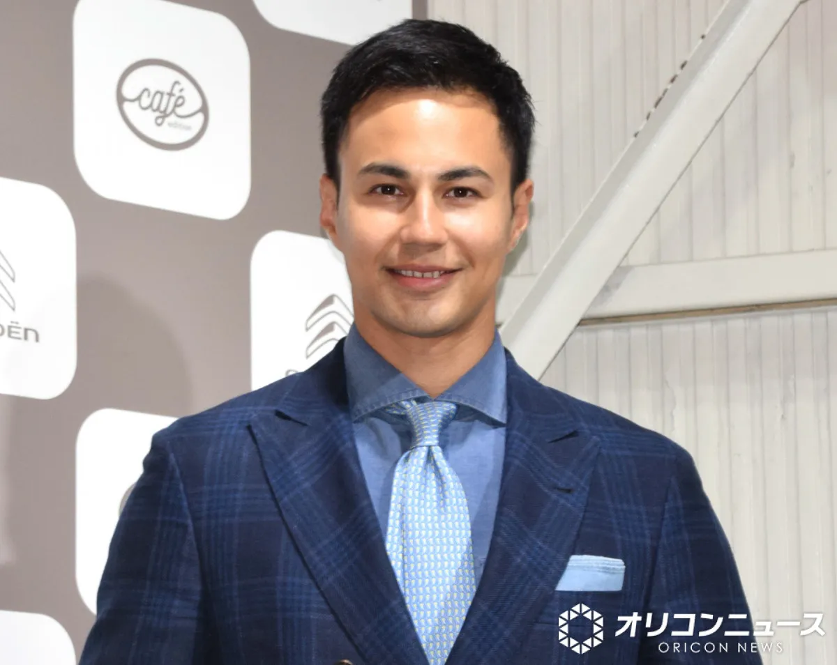 ユージ、愛車の46年前・1200万円超“旧車”を公開　超井戸田興奮「こういうタイプのカスタムあるんだ」