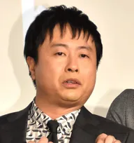 河本準一、17歳下のグラドル・磯部希帆との交際認める　出会いのきっかけも告白