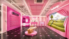 「Mellojoy」の世界に飛び込むリアル体験型ストアが東京・原宿に　2階エリアの“空間ビジュアル”＆購入特典公開