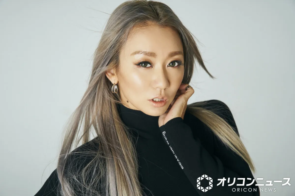 第2子妊娠中の倖田來未、夫＆息子らと並んで笑顔　武藤敬司が“お宅訪問”集合ショットを公開「武藤家と倖田來未家＋お腹のベビちゃんと」