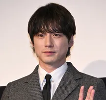 坂口健太郎、完成した『私はあなたを知らない、』に驚き　中野量太監督「しめしめと思いました」