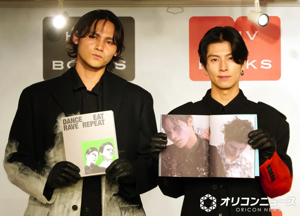 THE RAMPAGE長谷川慎＆龍、渾身の一冊にメンバー「2人、やばいことやってるね」　ページをめくるたび驚嘆