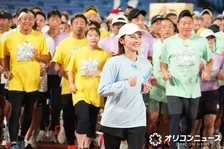 『24時間テレビ』星野真里、チャリティーマラソンスタート　スタート時点での募金総額は4015万円