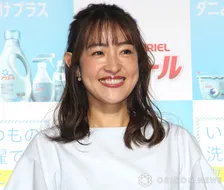 大沢あかね、近況ショットに「いつもと違う感じ」「めちゃくちゃ可愛い」　流行りにのって“ビジューデコ”