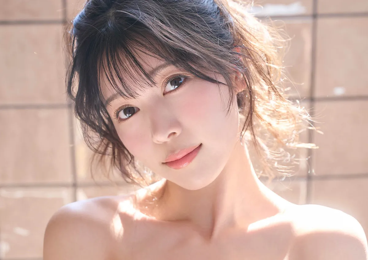 身長166cm「令和最強の文化財級ボディ」七瀬なな、1st写真集のアナザーエディションがデジタル限定で発売決定