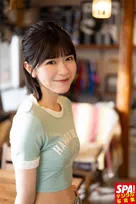 アイドル「テラテラ」メンバー・黒田かほ、海の家でスレンダーボディと鍛えたヒップをアピール