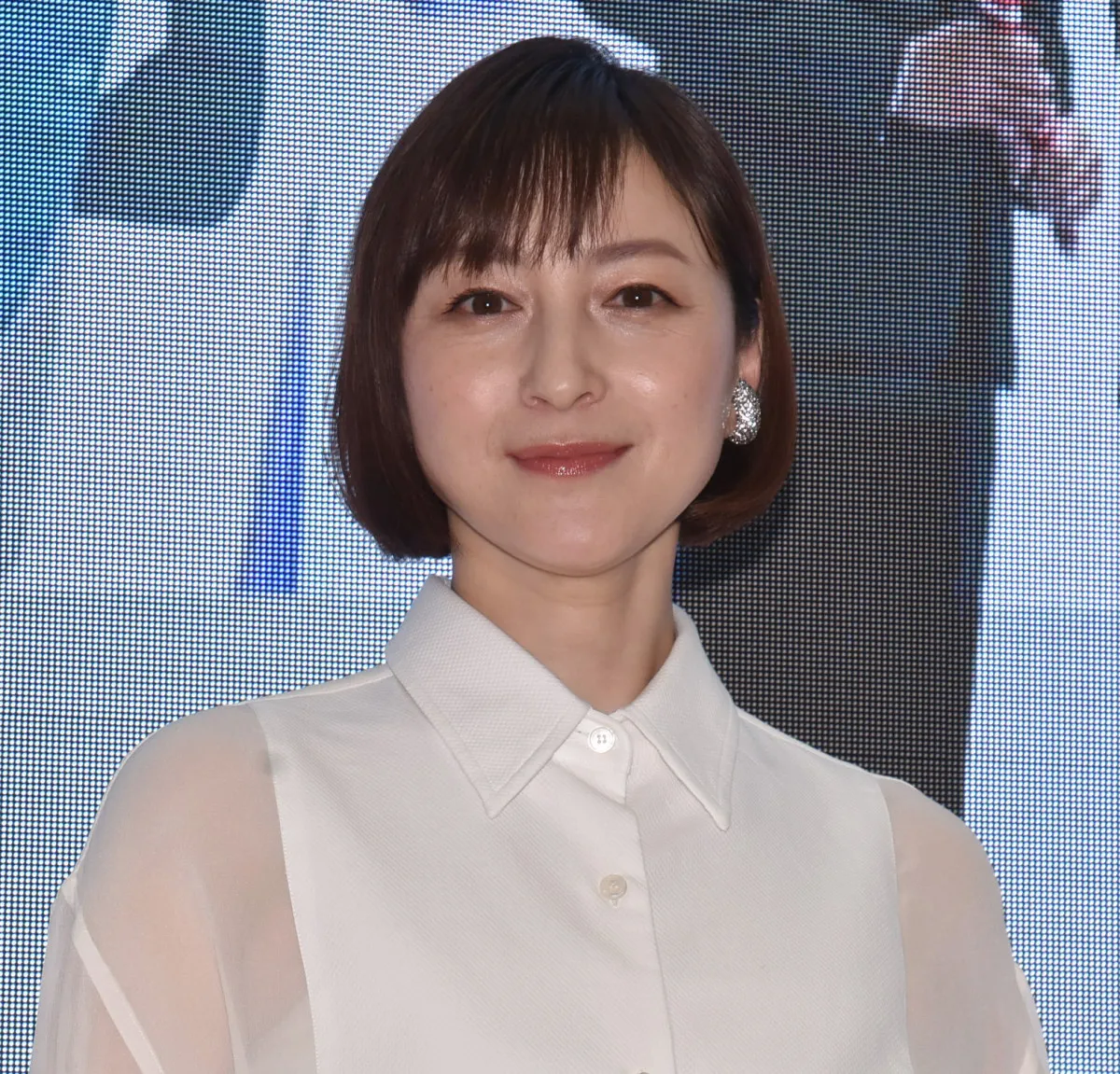 広末涼子、「家族旅行に出かけました」爽やかショットに反響「素敵です」「清楚すぎる…」