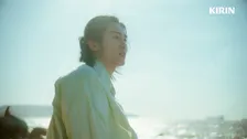 Snow Man目黒蓮、夏の終わりを表現　「午後の紅茶」新CMで自分を労う“ご褒美”描く
