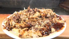 『オモウマい店』岡山・真庭のお好み焼き屋「モダン焼き」800円　25年ぶりの値上げで店主混乱→100円引き