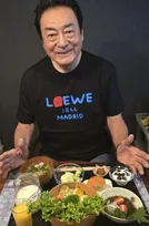 82歳・高橋英樹、9品も並ぶ“にぎやか朝食”を公開「とっても豪華」「バランスの良い食事」「彩り豊か」