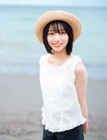 日向坂46大野愛実、キラキラな夏の主人公に　『マガジン』表紙＆巻頭