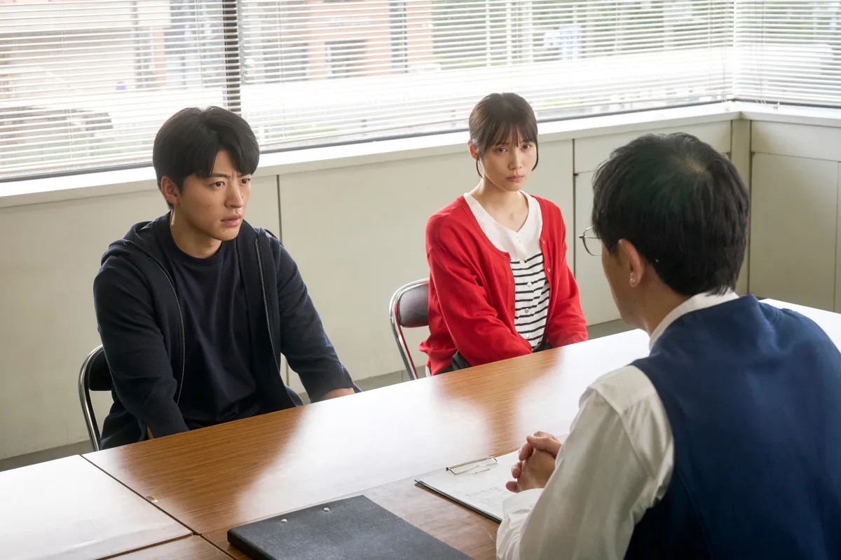 『夫に不倫をお願いされました』9話、離婚届の提出日…区役所で思わぬ出会い【あらすじ】