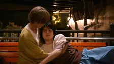 奥智哉＆杢代和人、路上での口づけに反響「ガン見してしまいそう」「良すぎるぅ～♡」『君は夏のなか』第10話【ネタバレあり】