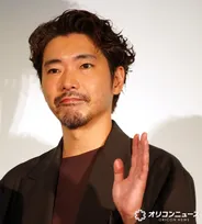 柄本佑、刑事役で“とにかくお茶を飲む”　東野圭吾さんの言葉明かされ驚き「急にすっごい汗かいてきた」
