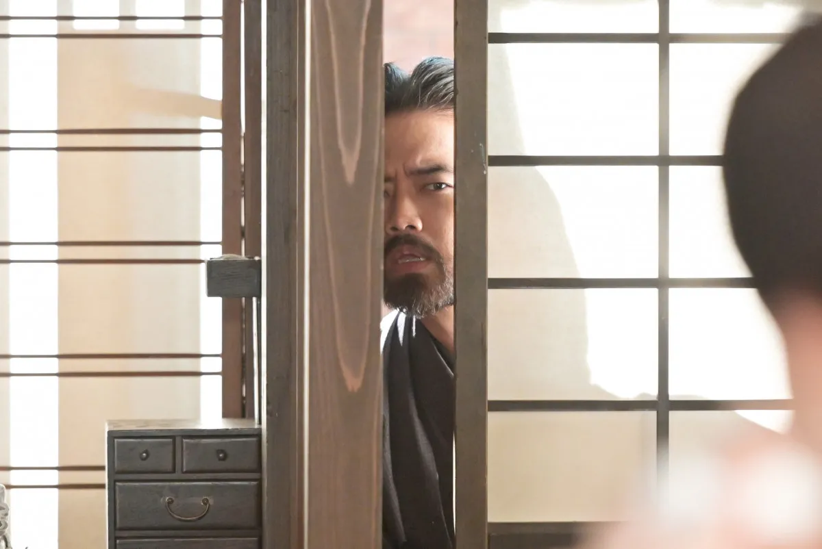 『風、薫る』次回あらすじ　ある日、恵風看護婦会に怪しい男（三浦貴大）がやってくる