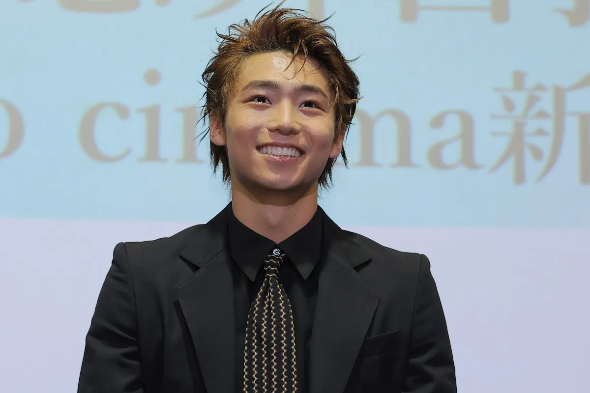 八村倫太郎「ウルトラマンにも、仮面ライダーにもなりたかった」幼少期明かす　“変身”経験のある2人をうらやましがる