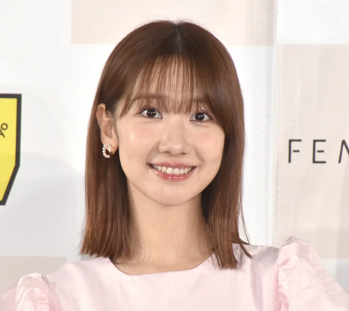 柏木由紀、牧野真莉愛と「ディズニーシーへ！」写真に反響「5枚目の腕クロスが愛おしい」「6枚目の目線逸らしゆきりんさん好き！！」
