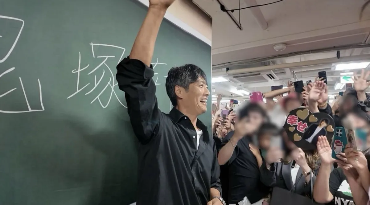 『GTO』“鬼塚英吉”反町隆史、仙台に緊急登場→大歓声「かっこいい！」「会いたかった！」