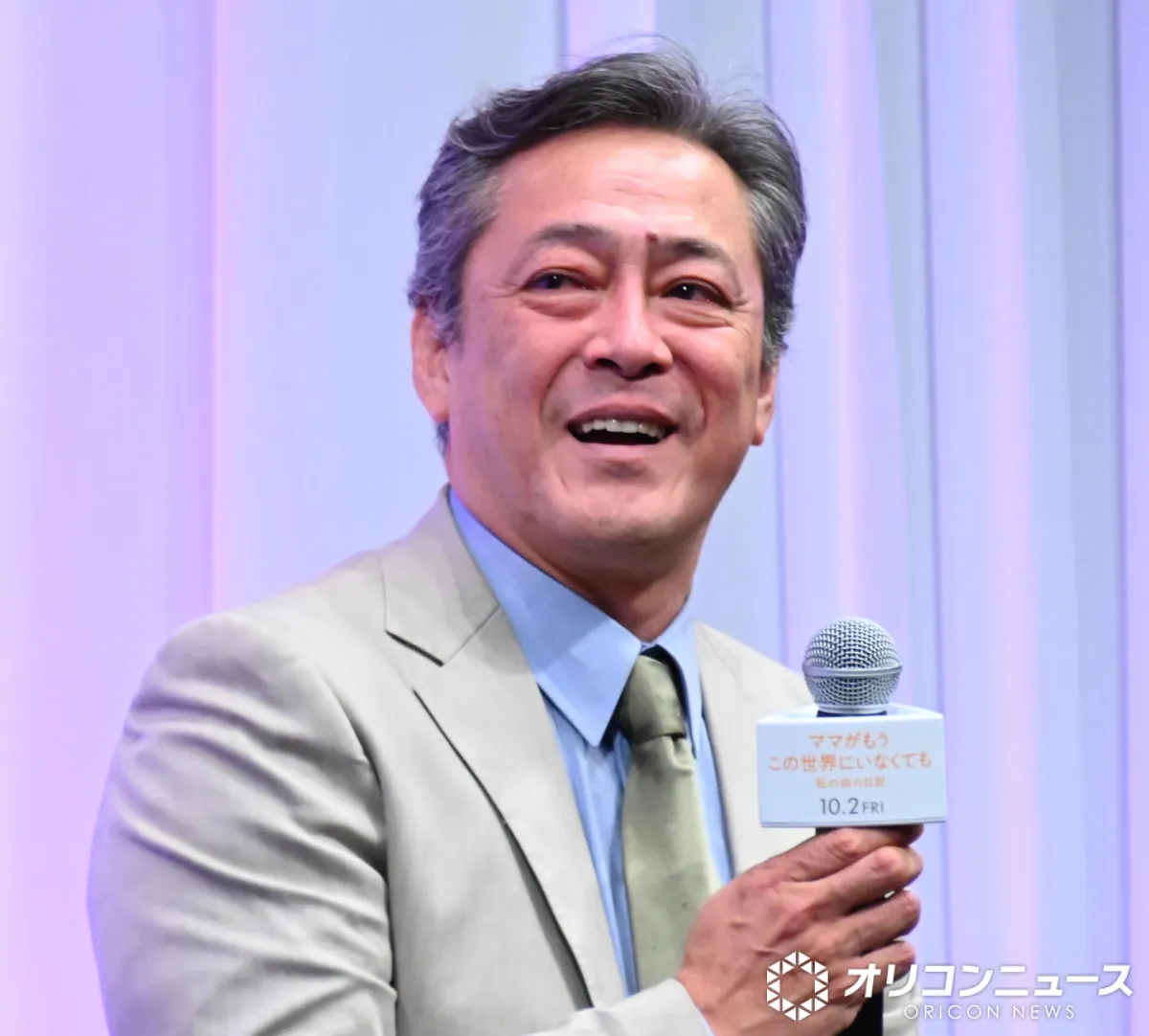 デビット伊東「何回も降りようかと思った」　映画舞台あいさつで思わず涙