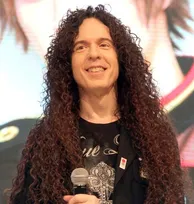 マーティ・フリードマン、神社で踊る外国人観光客に苦言　「このような失礼が続けば…」マナー違反に警鐘