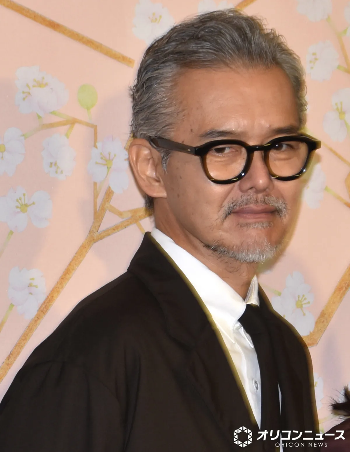 渡部篤郎、初朝ドラで“とんでもない父親”役「無理して演じております（笑）」