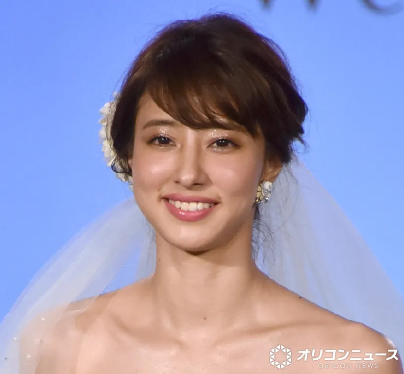 愛甲千笑美「母がデザインした実家を紹介します」　木の温もりあふれるこだわりインテリアの数々に反響「なんて素敵」「お母様はデザイナーさんですか?!」