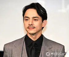 満島真之介、広瀬アリスのフィアンセ役に照れ「婚約者はフィアンセですもんね」