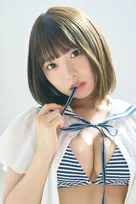 “SNSで注目”琴雛ひな、透明感あふれる水着姿　最新デジタル写真集が発売