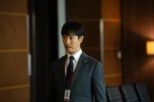 『VIVANT』“黒ずくめ”の正体が判明「めっちゃ美人」「惚れた」