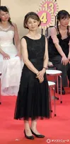 吉本新喜劇のマドンナ「来年還暦」高橋靖子のドレス姿にどよめき…「きれいー！」  『吉本新喜劇座員総選挙2026』