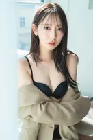 日向坂46金村美玖、華奢なスタイル映える初解禁ショット　2nd写真集『機微』