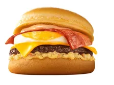 マクドナルド、“月見ファミリー”第2弾を発表「北海道産じゃがペッパー月見」新登場へ