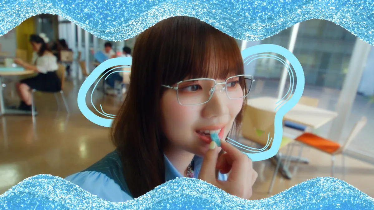 『No No Girls』出身・ふみの、新曲とともにCM出演　大学の課題に取り組むシーンやライブに向かうシーンが登場