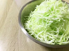 「お好み焼きのハードルが下がる」せん切りキャベツを袋のまま混ぜる、洗い物ゼロで"キャベツ焼き"レシピ