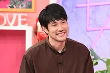 松山ケンイチ、パリでの“衝撃の出会い”明かす 「ルーヴルの前で、現地の女性に…」