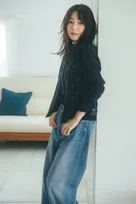 倉科カナ、自然体で魅力的な“着こなし”　テーマは「私らしく着る」