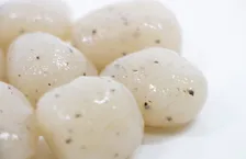 「気づいたら5回以上リピート」大玉こんにゃくが“生まれる瞬間”に反響「なんという中毒性」