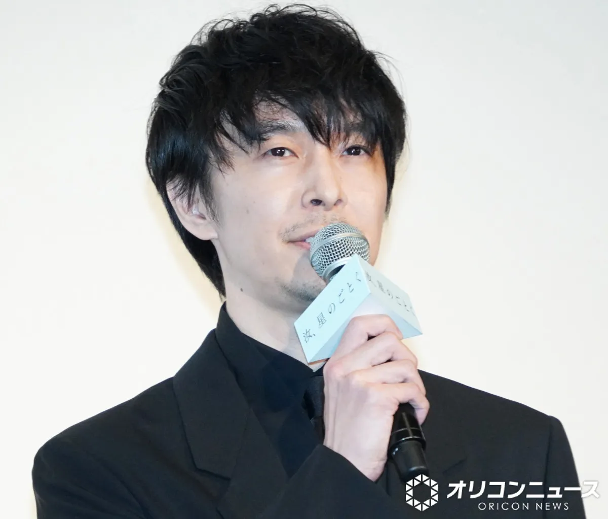 長谷川博己、藤井道人監督と現場で“バトル”「ピリピリッとすることも何回かありました」