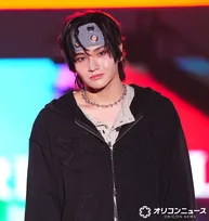 【TGC】aoen・雅久（GAKU）、サングラス外し“カリスマ全開”　黒のストリートコーデで堂々ランウェイ