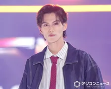 【TGC】簡秀吉、TGC初ランウェイで“視線ロック”　ウインク2連発に大歓声